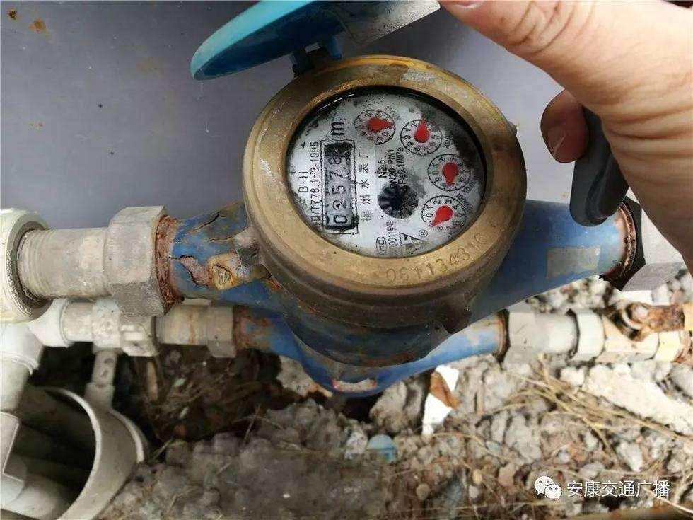 武威家里水表在不用的时候空转，是漏水吗？
